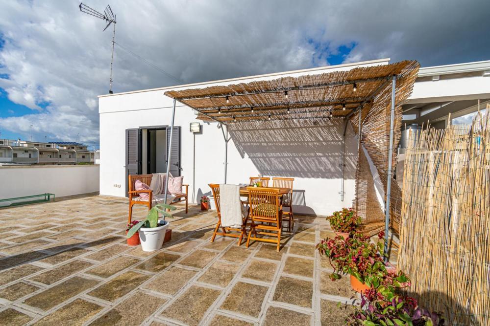 La Terrazza Di Zoe - Castromediano Villa กาวัลลีโน ดิ เลชเช ภายนอก รูปภาพ